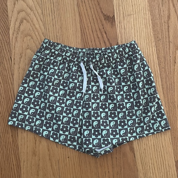 ❤️ 🆕 ASOS NEW GIRL ORDER mini drawstring shorts in mix print Size AU 12 / US 8 - Picture 5 of 9